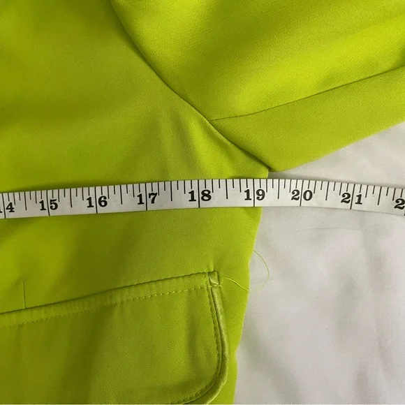 Lime green cropped lapel collar  two-button blazer - Picture 10 of 13